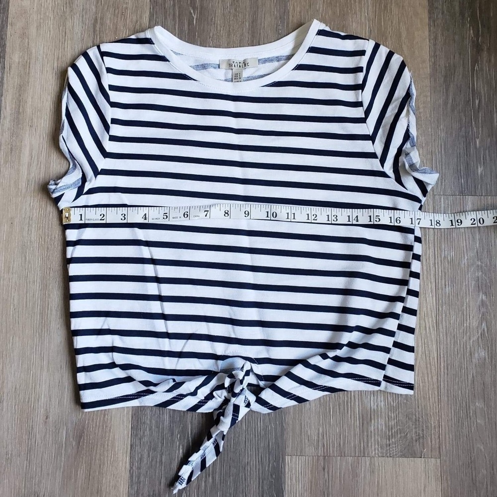 Stripe top - Picture 2 of 8